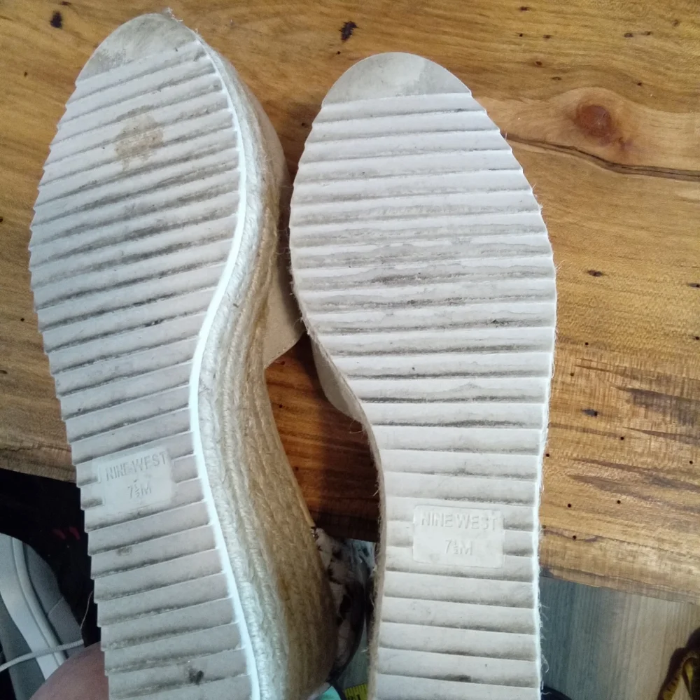 Nine West Ariela Beige & Snakeskin Espadrille 2.5